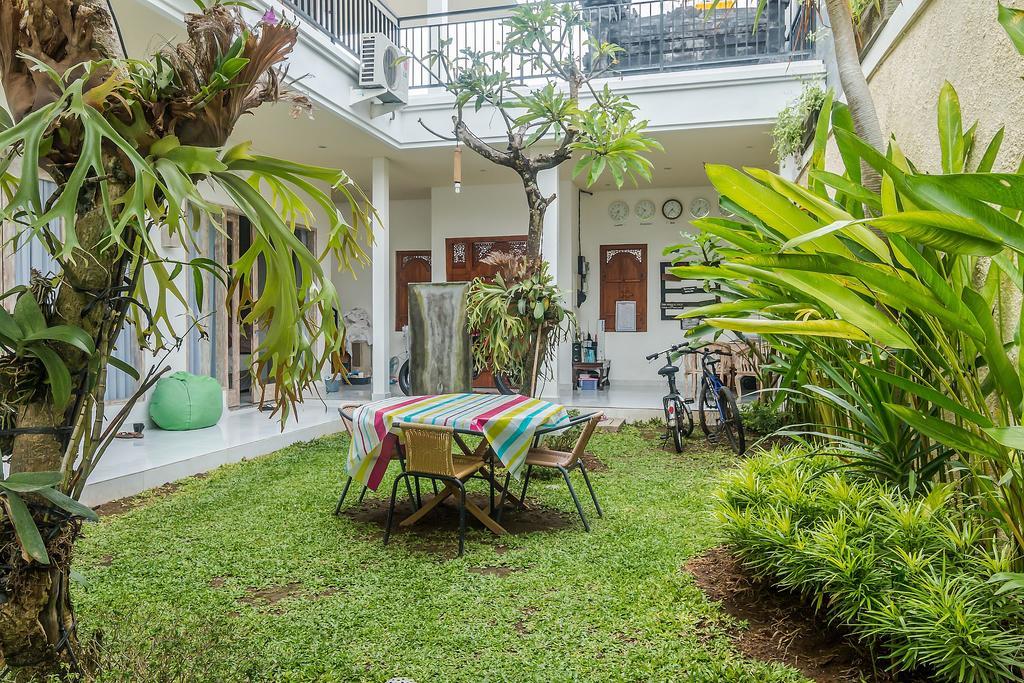 Zen Rooms Denpasar Mertasari Eksteriør bilde